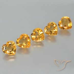 Lote de 5 piezas de Citrina Dorado-naranja medio Corazón de Brasil - Tamaño 7,1 x 7mm, peso 5,06 ct en total / promedio. 1,01 ct cada uno, dureza de Mohs 7 Adecuado para joyas de uso diario, Simboliza abundancia y prosperidad, Photo A