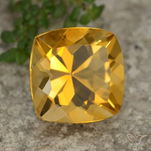 3.69 ct Golden Citrine Stone, Natural Citrine in Cushion-Cut Shape for Sale