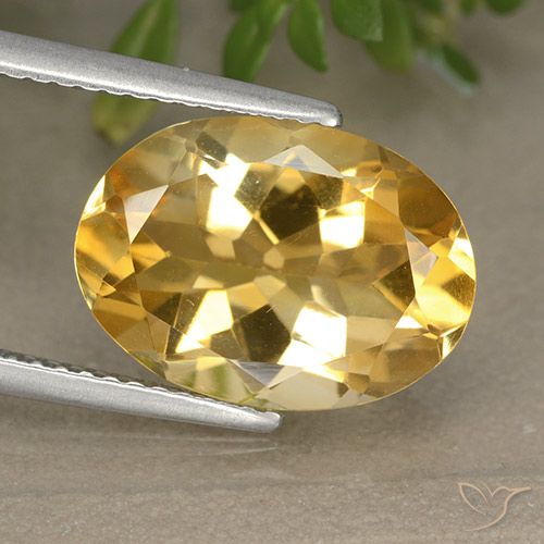 4.78ct Natural Medium-Light Golden Citrine, Oval, VVS-VS