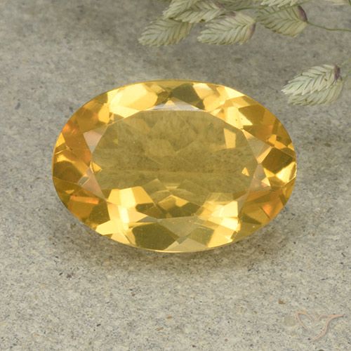 4.68ct Natural Medium-Light Golden Citrine, Oval, VVS-VS