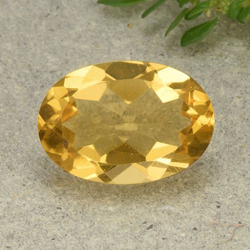 5.25ct Natural Medium-Light Golden Citrine, Oval, VVS-VS