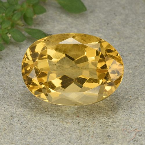 6.40ct Natural Medium-Light Golden Citrine, Oval, VVS