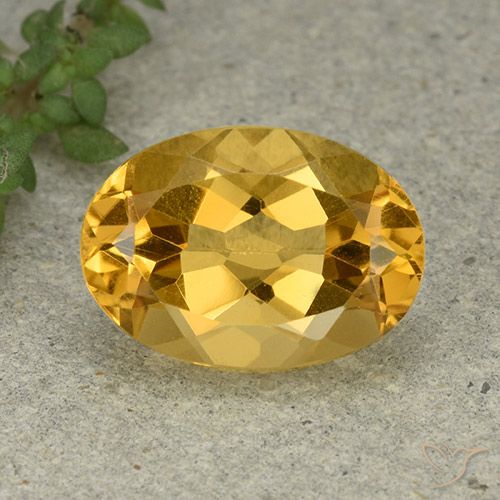 5.30ct Natural Medium Golden Citrine, Oval, VVS-VS