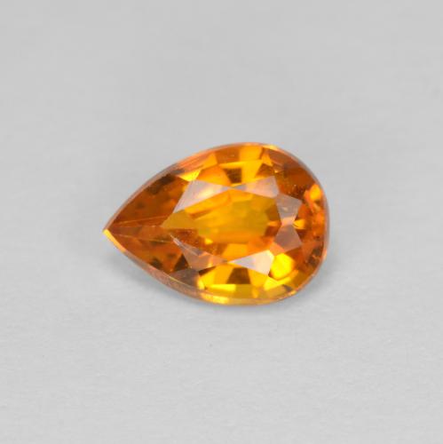 Medium Orange Klinohumit Edelstein - 0.8ct Birnen Schliff (ID: 604900)