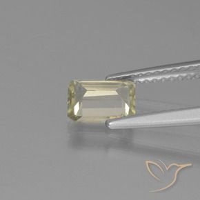 Color-Change Diaspore Gemstone in 6.7 x 5.2 mm Size for Sale, Color-Change Diaspore Stone in Yellow Beige Color