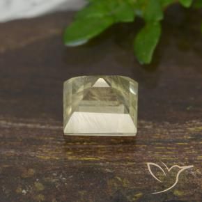 Color-Change Diaspore Gemstone in 5 x 5 mm (calibrated) Size for Sale, Color-Change Diaspore Stone in Light Yellow Color