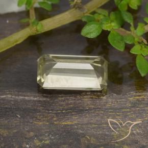 Color-Change Diaspore Gemstone in 7.7 x 4.4 mm Size for Sale, Color-Change Diaspore Stone in Pale Yellow Color