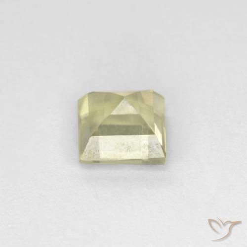 Color-Change Diaspore Gemstone in 4.7 x 4.6 mm Size for Sale, Color-Change Diaspore Stone in Very Light Yellow Color