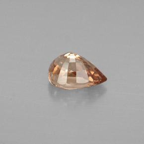 Color-Change Garnet Gemstone in 7 x 5 mm (calibrated) Size for Sale, Color-Change Garnet Stone in Pinkish Rose to Orange Color