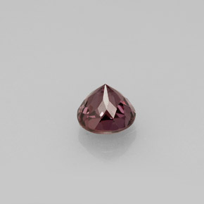 Color-Change Garnet Gemstone in 4.7 mm Size for Sale, Color-Change Garnet Stone in Purple to Red Pink Color