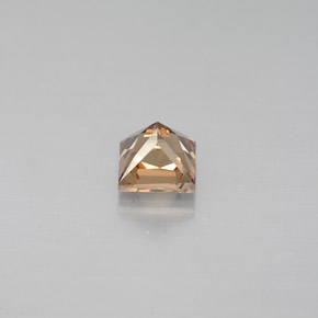 Color-Change Garnet Gemstone in 4 x 4 mm (calibrated) Size for Sale, Color-Change Garnet Stone in Golden Brown to Orange Color