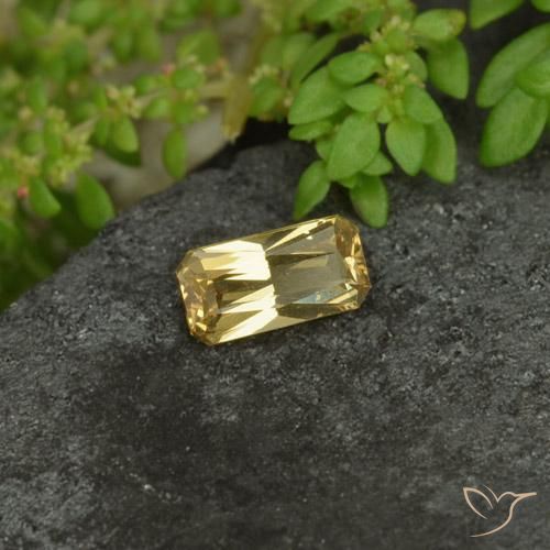 0.73 ct Yellow Color-Change Garnet Stone, Natural Color-Change Garnet in Octagon / Scissor Cut Shape for Sale