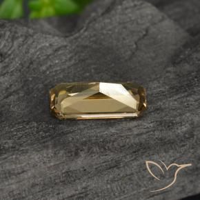 Color-Change Garnet Gemstone in 7 x 3.6 mm Size for Sale, Color-Change Garnet Stone in Golden-Brown Color