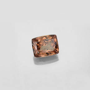 4.00 ct Multicolor Color-Change Garnet Stone, Natural Color-Change Garnet in Cushion-Cut Shape for Sale