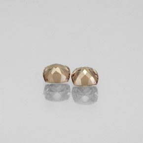 Color-Change Garnet Gemstone in 4.1 x 4.1 mm Size for Sale, Color-Change Garnet Stone in Golden Brown to Orange Color