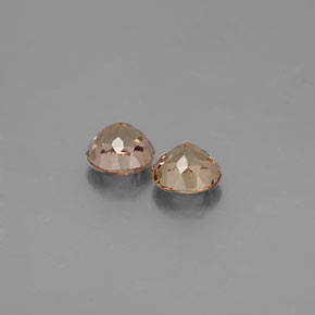 Color-Change Garnet Gemstone in 4 mm (calibrated) Size for Sale, Color-Change Garnet Stone in Golden Green to Orange Color