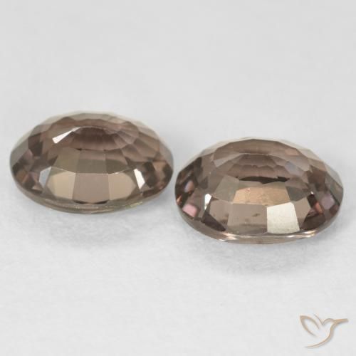 Color-Change Garnet Gemstones in 6.6 x 5.4 mm Size for Sale, Color-Change Garnet Stones in Medium Light Brown Color