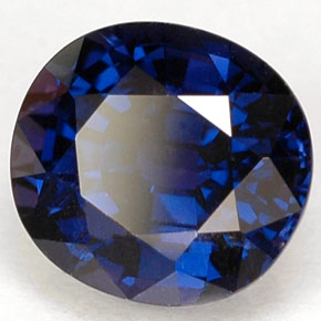 1.53 ct Multicolor Color-Change Sapphire Stone, Natural Color-Change Sapphire in Cushion-Cut Shape for Sale