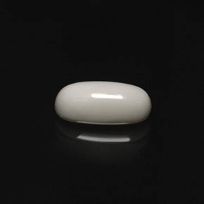 2.91 ct White Coral Gemstone, Coral Gem in Oval Cabochon Shape for Sale.