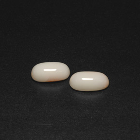 3.05 ct White Coral Gemstone, Coral Gem in Oval Cabochon Shape for Sale.