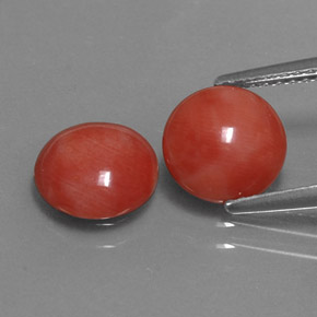 2.58 ct Pink Coral Gemstone, Coral Gem in Round Cabochon Shape for Sale.
