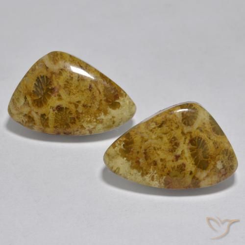 16.29 ct Fancy Coral, 17.6 x 11.4 mm From Indonesia, Photo A