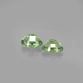 Demantoid Garnet Gemstone in 5 x 3.9 mm Size for Sale, Demantoid Garnet Stone in Green Color