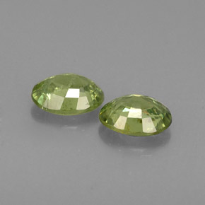 Demantoid Garnet Gemstone in 5 x 3.9 mm Size for Sale, Demantoid Garnet Stone in Green Color
