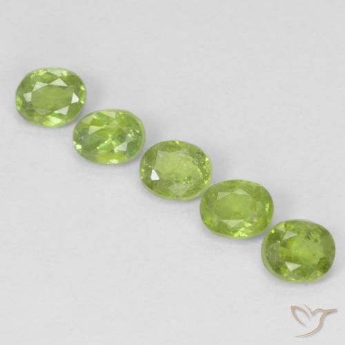 1.33ctw Natural Lively Green Demantoid Garnet, Oval, VS-SI