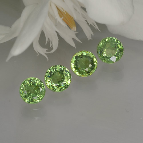 Warm Green Гранат Демантоид Камень - 0.4ct Круглая Фасетная Огранка (ID: 259963)