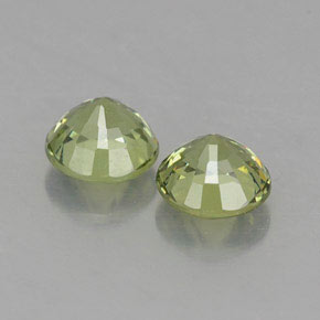 Demantoid Garnet Gemstone in 4 mm (calibrated) Size for Sale, Demantoid Garnet Stone in Green Color