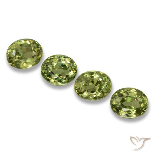 1.30ctw Natural Medium Green Demantoid Garnet, Oval, VS