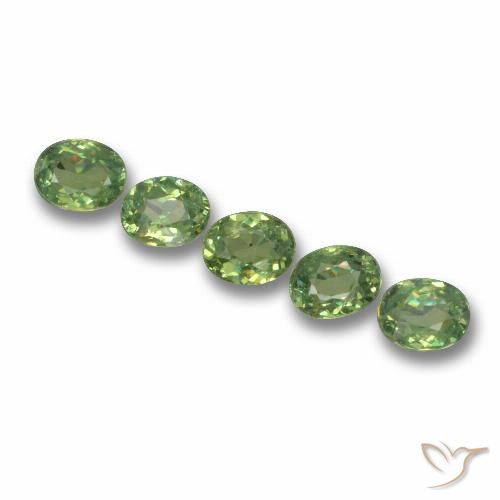 1.57ctw Natural Medium Green Demantoid Garnet, Oval, VS