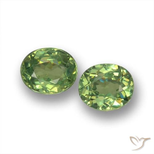 0.88ctw Natural Medium Green Demantoid Garnet, Oval, VS