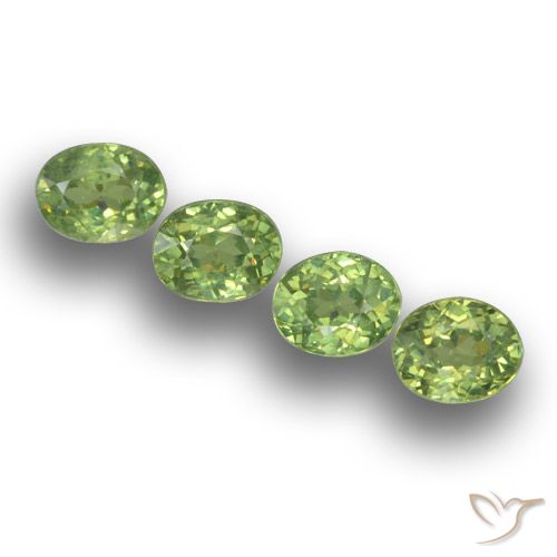 1.40ctw Natural Medium Green Demantoid Garnet, Oval, VS