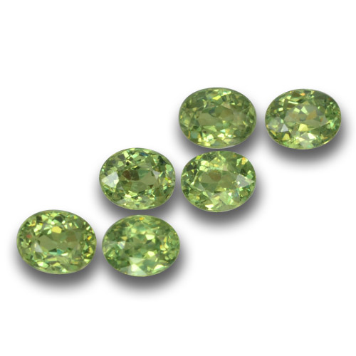 Medium Green Гранат Демантоид Камень - 0.3ct Фасетный Овал (ID: 458680)