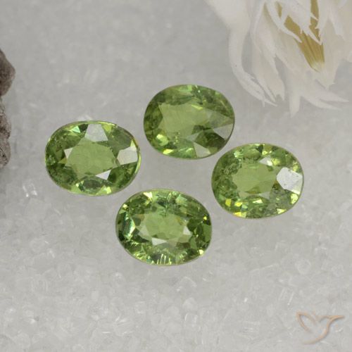 1.61ctw Natural Warm Green Demantoid Garnet, Oval, VS