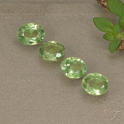 1.28ctw Natural Pear Green Demantoid Garnet, Oval, VS-SI