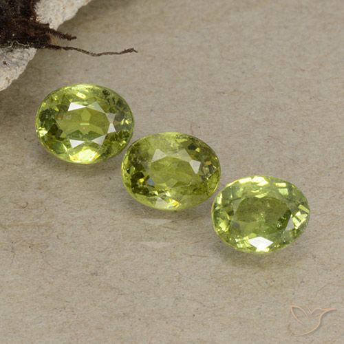 1.23ctw Natural Olive Green Demantoid Garnet, Oval, VS-SI