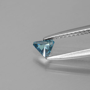 Diamond Gemstone in 4.4 x 3.8 mm Size for Sale, Diamond Stone in Blue Color
