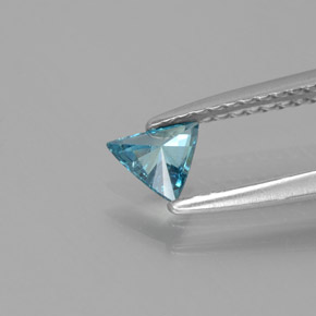 Diamond Gemstone in 4.9 x 4.4 mm Size for Sale, Diamond Stone in Blue Color