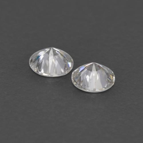 Diamond Gemstones in 1.7 mm Size for Sale, Diamond Stones in Warm White Color