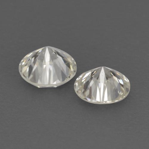 Diamond Gemstones in 3 mm (calibrated) Size for Sale, Diamond Stones in Warm White Color
