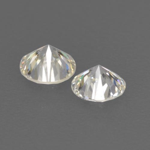 Diamond Gemstones in 2.8 mm Size for Sale, Diamond Stones in Warm White Color