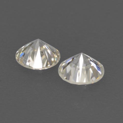 Diamond Gemstones in 2.8 mm (calibrated) Size for Sale, Diamond Stones in Warm White Color