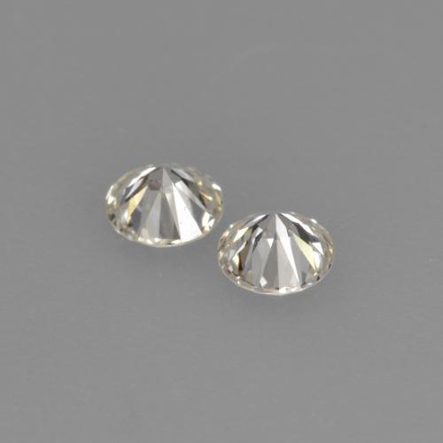 Diamond Gemstones in 2.7 mm Size for Sale, Diamond Stones in Warm White Color