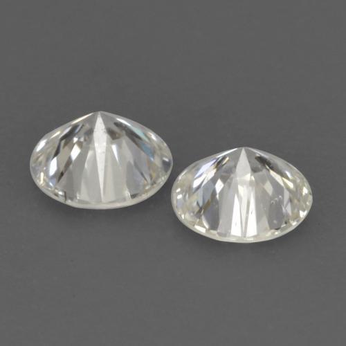 Diamond Gemstones in 3 mm (calibrated) Size for Sale, Diamond Stones in Warm White Color