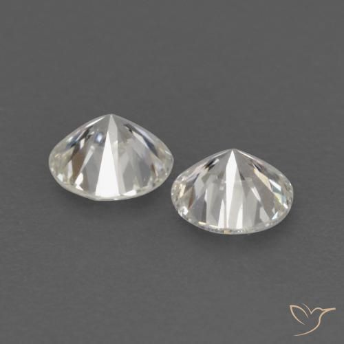 Diamond Gemstones in 2.6 mm (calibrated) Size for Sale, Diamond Stones in I Color