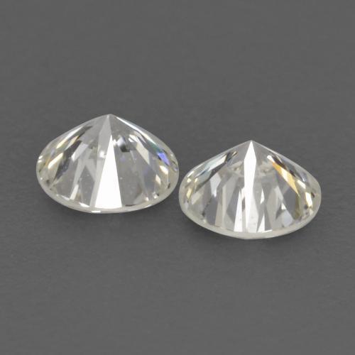 Diamond Gemstones in 3 mm (calibrated) Size for Sale, Diamond Stones in Warm White Color