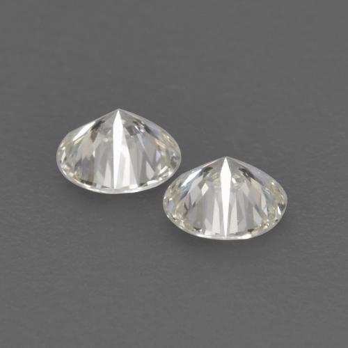 Diamond Gemstones in 2.6 mm Size for Sale, Diamond Stones in Warm White Color
